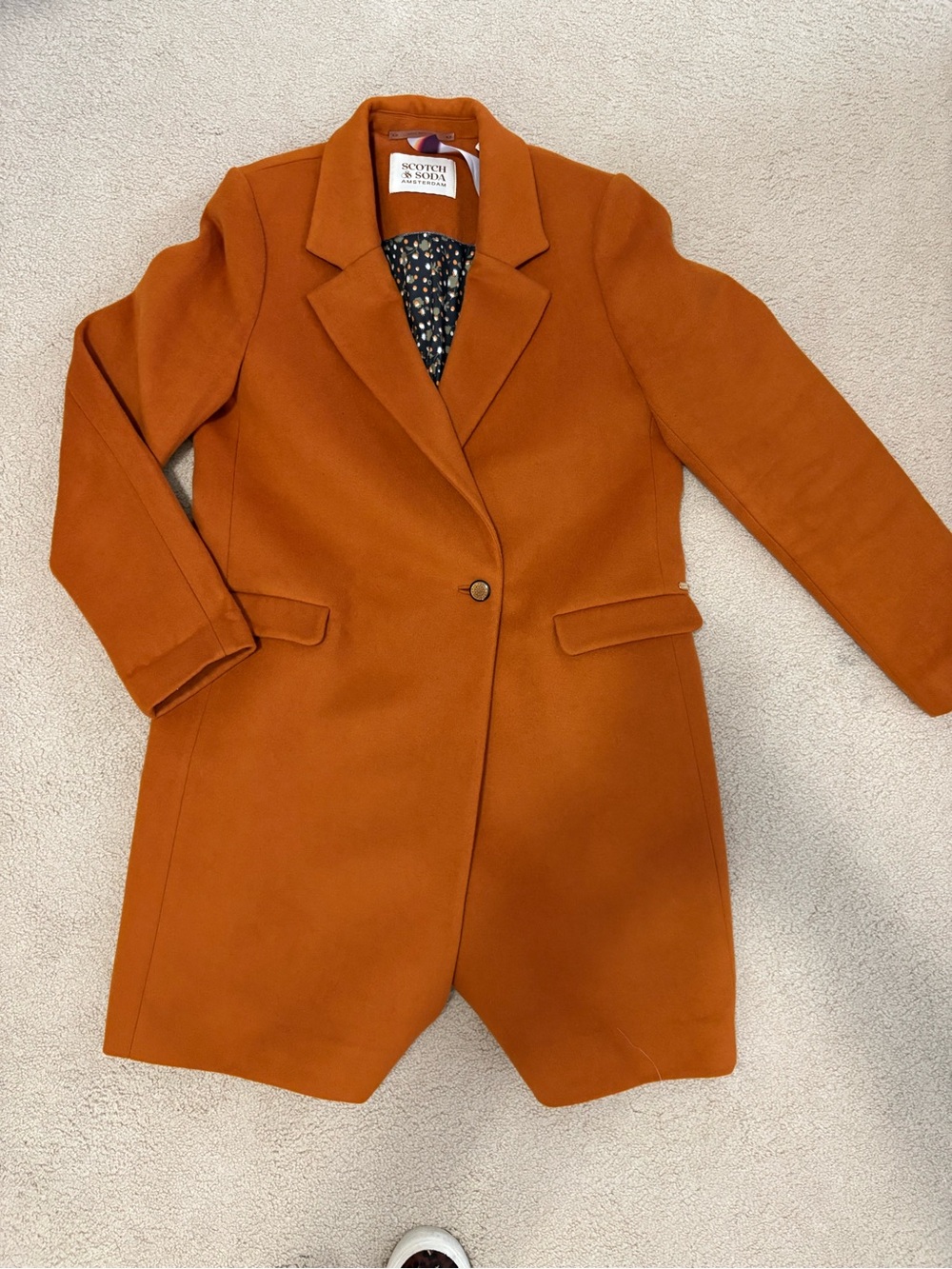 Scotch & Soda Single-Button Trench Coat in Burnt Orange - Picture 3 of 7